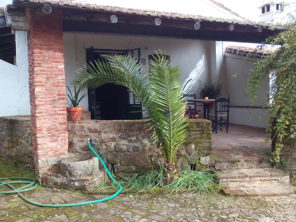 Cortijo El Berrocal Affittacamere Cazalla de la Sierra Esterno foto